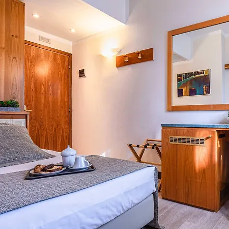Отель Park Ai Pini & Restaurant Ai Pini