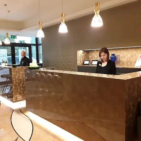 Park Ai Pini & Restaurant Ai Pini 4* Местре