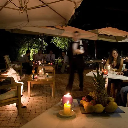 Park Ai Pini & Restaurant Ai Pini Местре