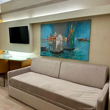 Отель Park Ai Pini & Restaurant Ai Pini